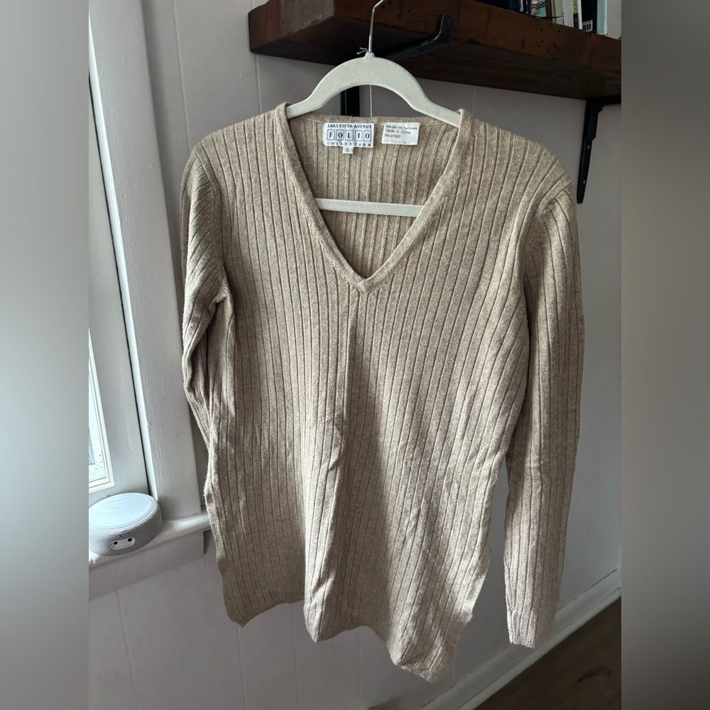 Saks Fifth Avenue folio collection silk cashmere old moneyRibbed V-Neck Sweater